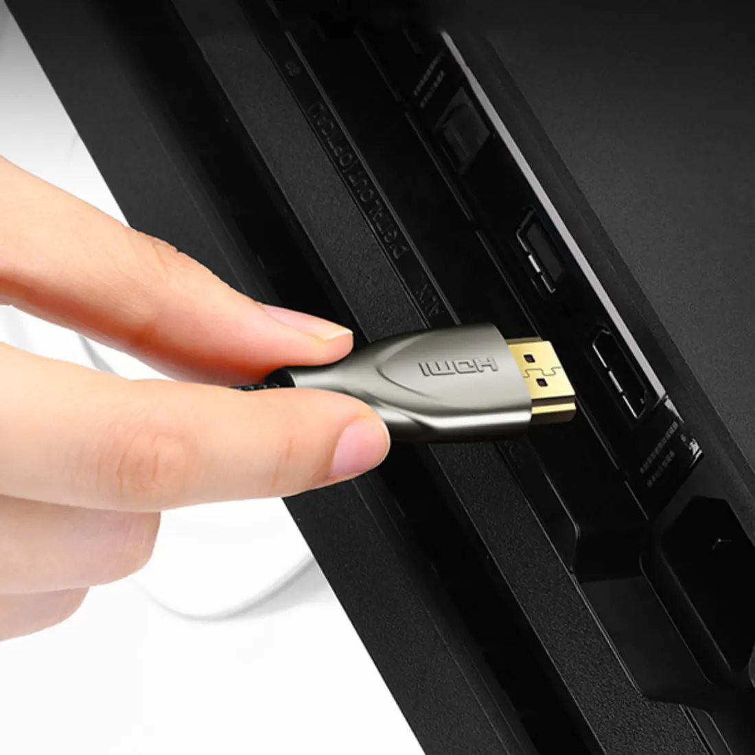 UGREEN 5M HDMI 2.0 Cable 4K@60Hz HDR Ethernet ARC High Speed Braided Cord Carbon Fiber Connectors PS5 Xbox TV Monitor Projector(50110) - Image 4