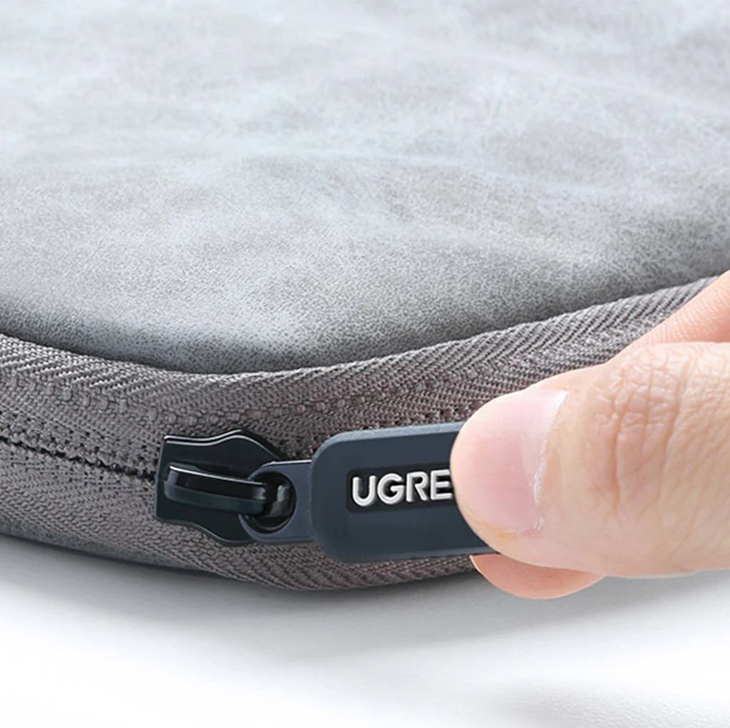 UGREEN Laptop Sleeve for 13–13.9 Inch Laptops, Shockproof & Waterproof Leather Protective Case (60985) - Image 4